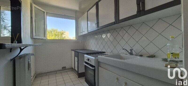 Photo 4 - Appartement à RIS-ORANGIS