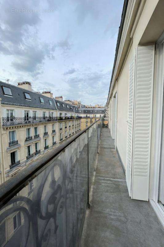 Appartement à PARIS
