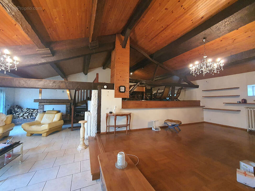 Maison Enfonvelle 160m2 habitables 2 chambres 1342m2 terrain sans vis à vis - photo 3