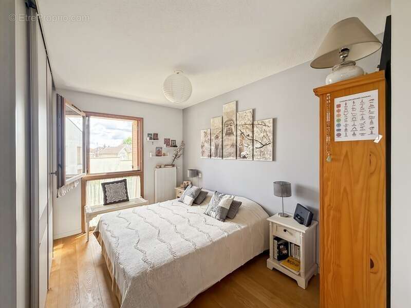Superbe Duplex T4 - Double Terrasse - Parking - Entre Nansouty et Barrière de Bègles - photo 9