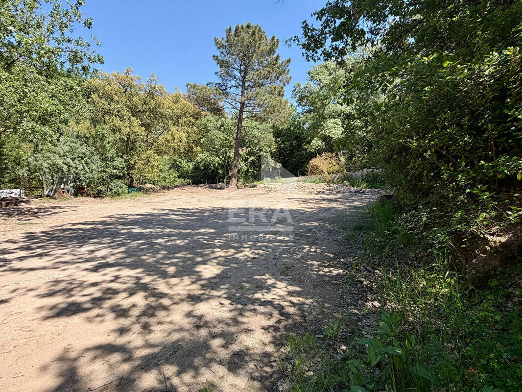 Terrain à VIDAUBAN