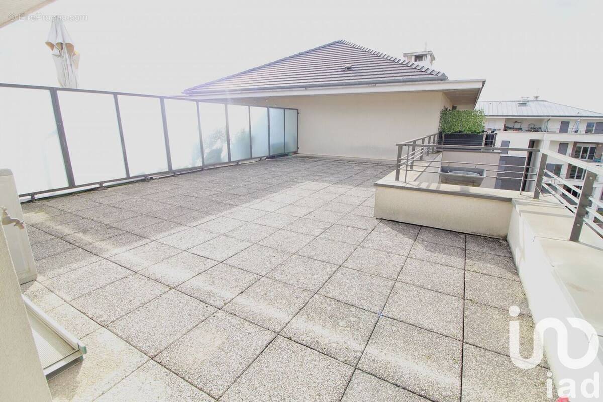 Photo 1 - Appartement à VILLENEUVE-LE-ROI