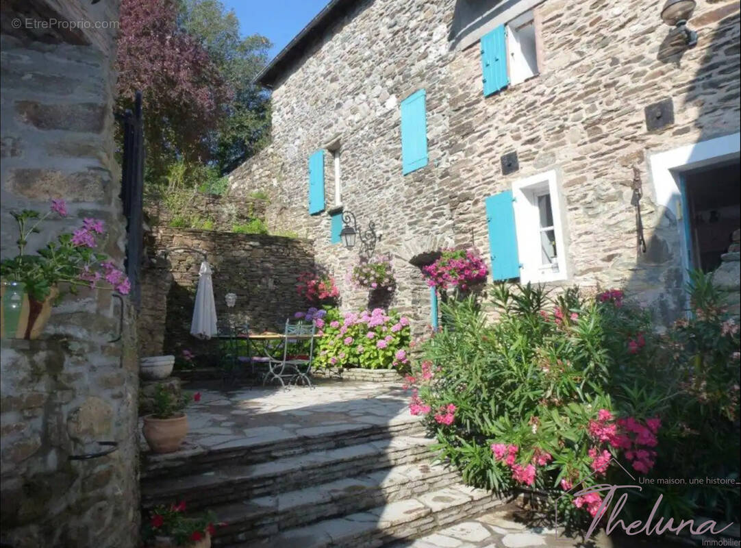 Maison à SAUMANE