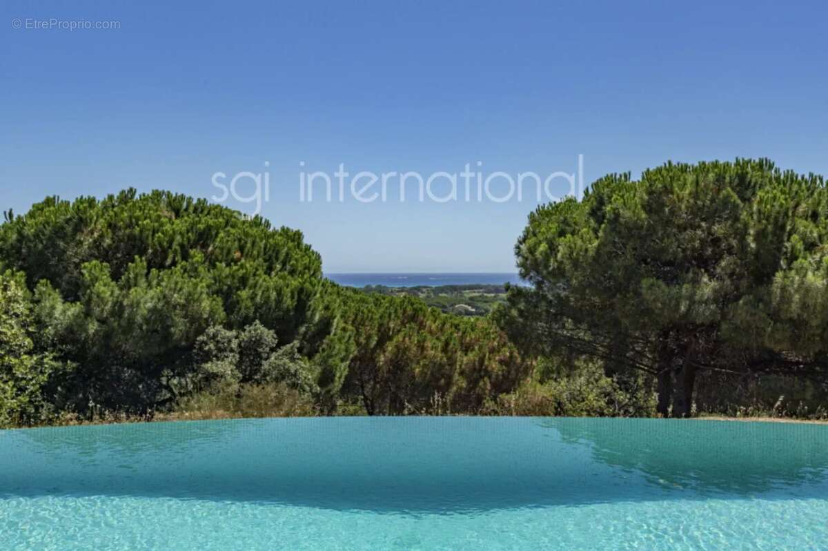 Maison à RAMATUELLE