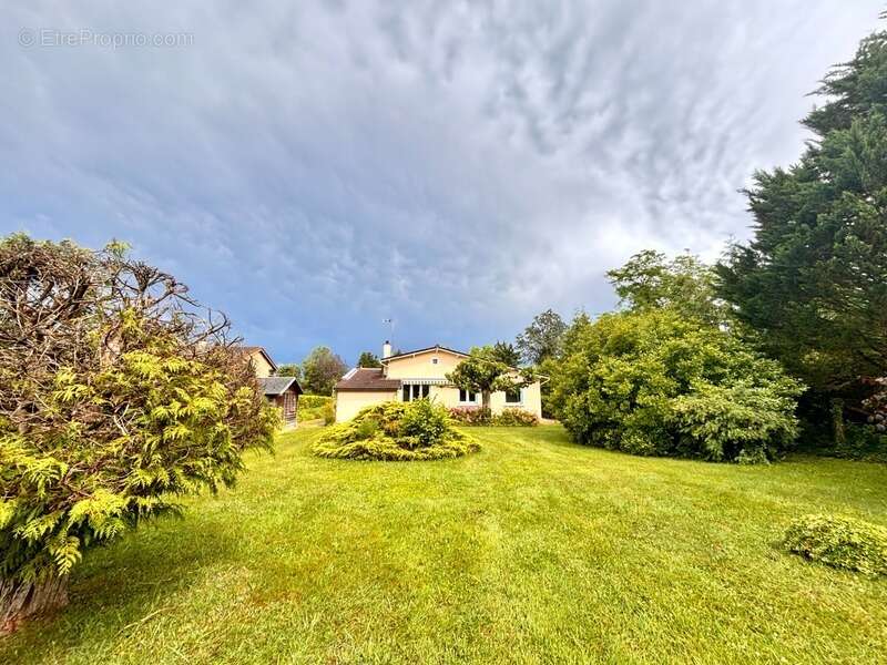 Maison à CUISERY