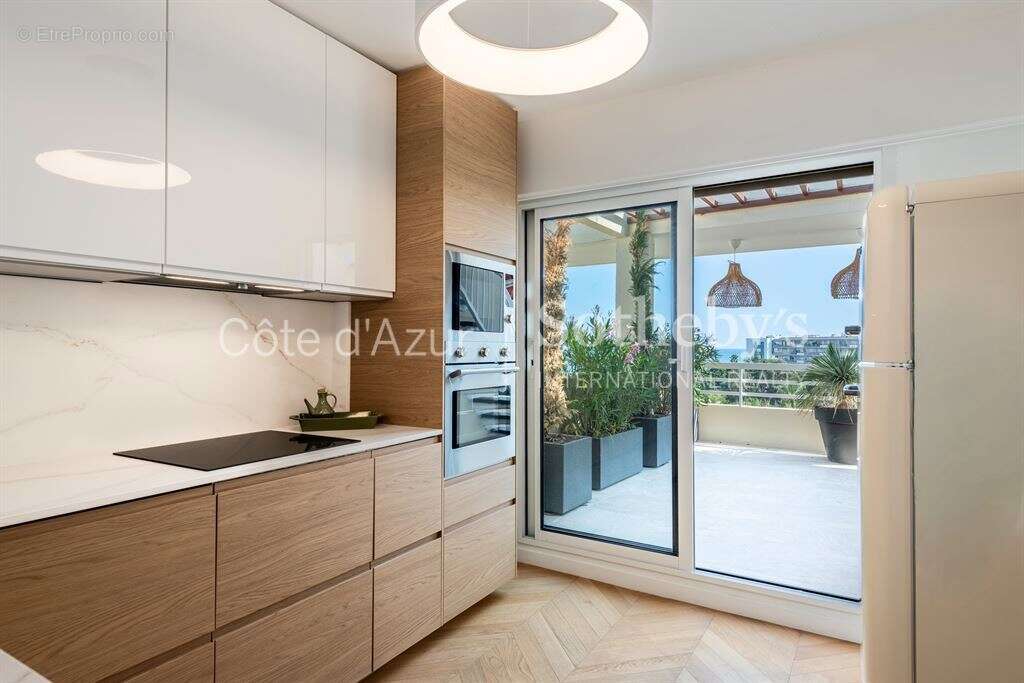 Appartement d'exception en dernier étage avec toit-terrasse et vue mer panoramique - photo 6