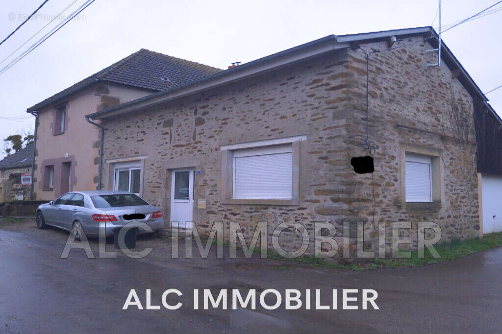 Maison à SOUGE-LE-GANELON