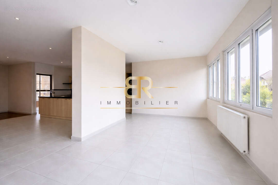 Maison à PONTAULT-COMBAULT