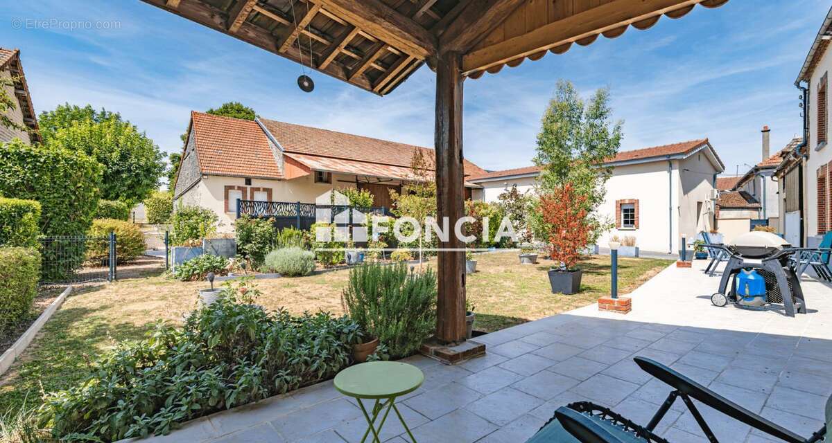 Entre ruisseaux et grands espaces, un domaine de caractère aux multiples horizons - photo 21