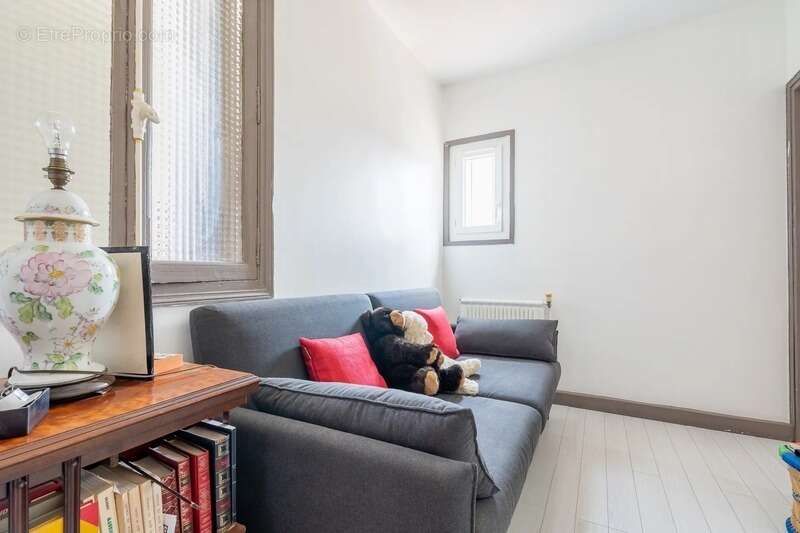 Maison à vendre 9 pièces AUBERVILLIERS (93) - photo 11