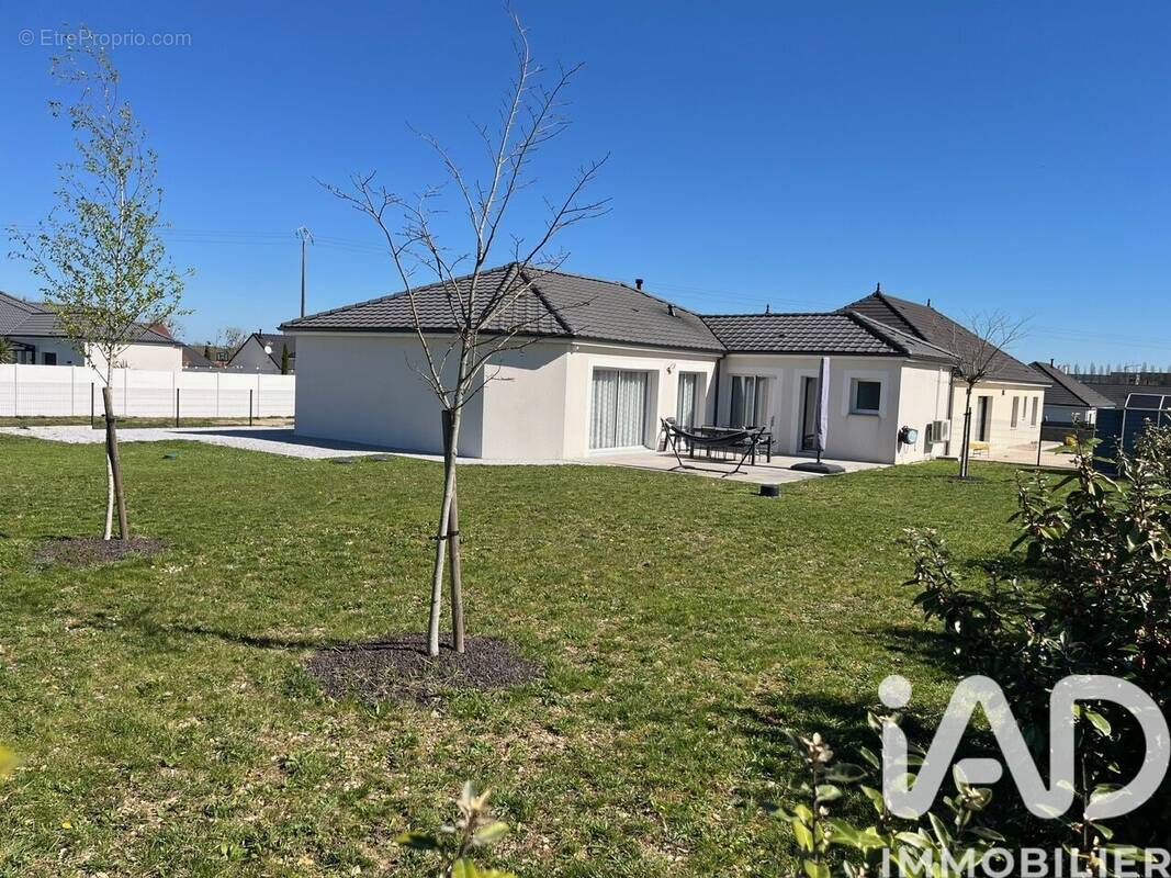 Photo 1 - Maison à BOURGES