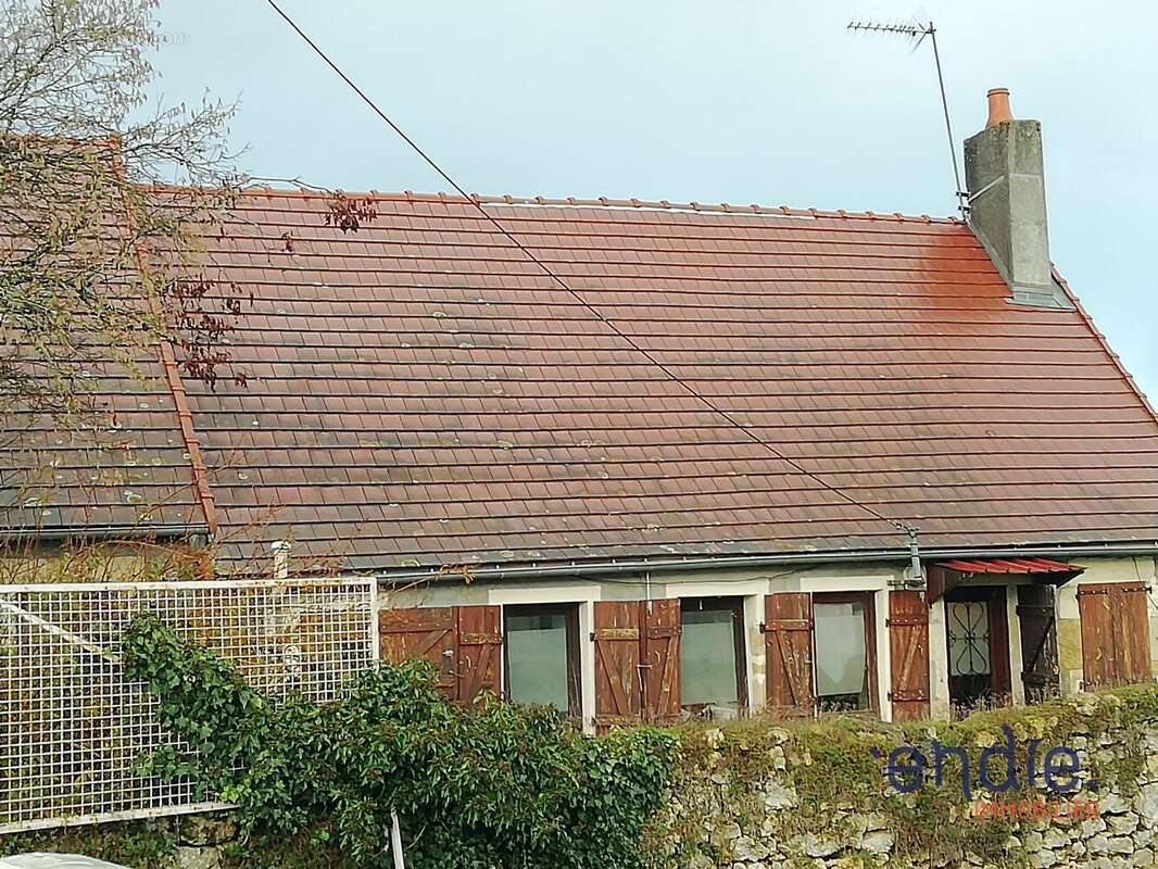 Maison à MORNAY-SUR-ALLIER