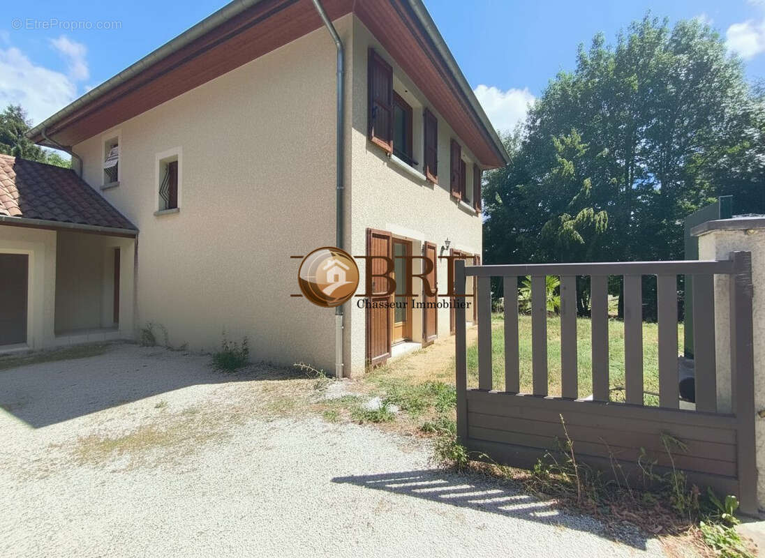 Maison 150 m² à Voiron  - photo 5
