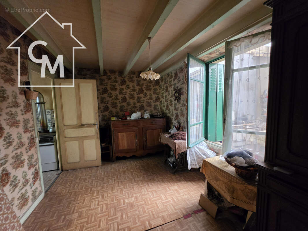 Maison à LESSAC