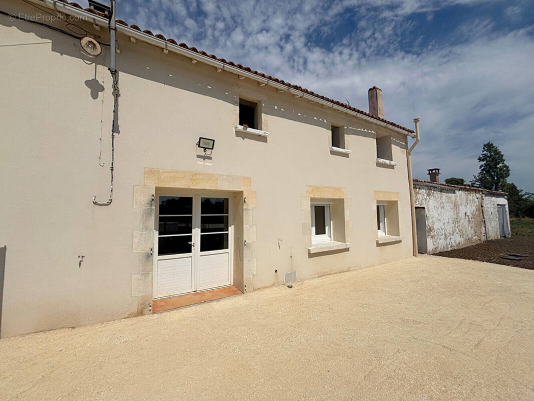 Maison à BALANZAC