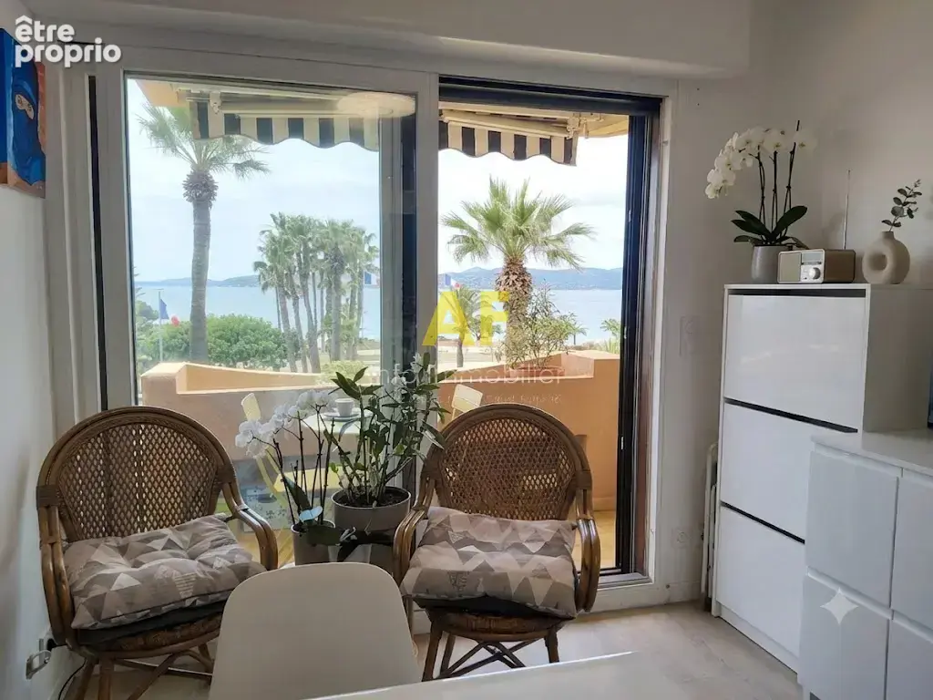 Saint-Raphaël : appartement BORD DE MER VUE MER - photo 7