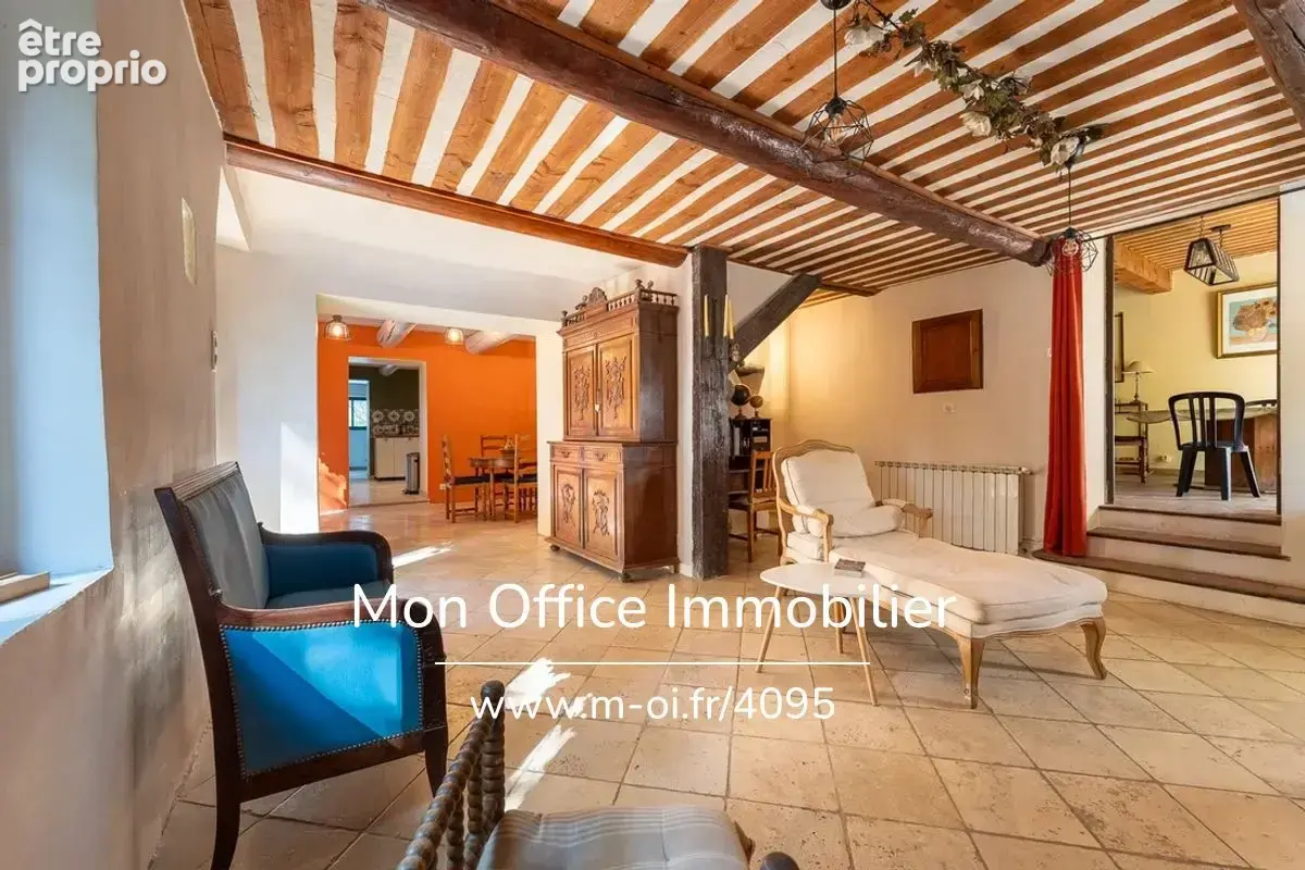 Référence : 7235-SJO - Magnifique Mas SOUS-OFFRE/ aux portes d'Aix-en-Provence - piscine- terrain plat arboré de 6400m2- cachet - photo 14