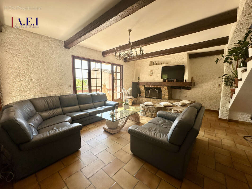 Maison à OLLIOULES