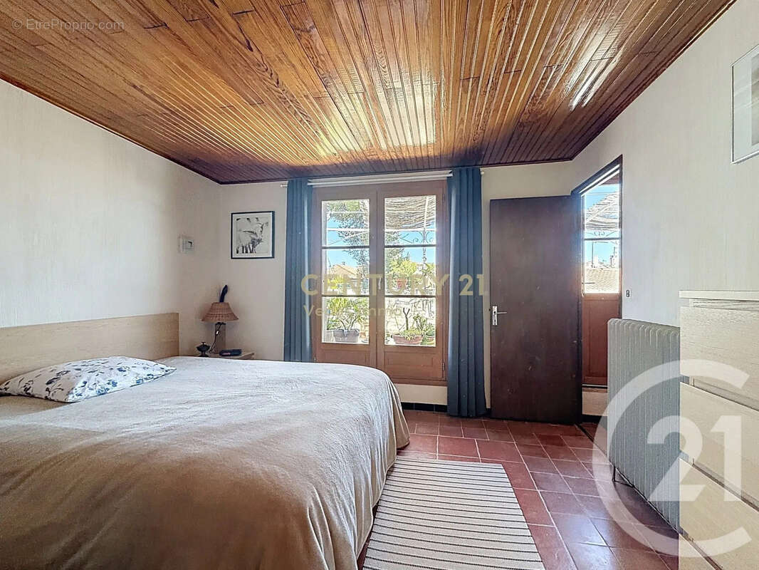 Maison 179 m² à Saussan  - photo 10