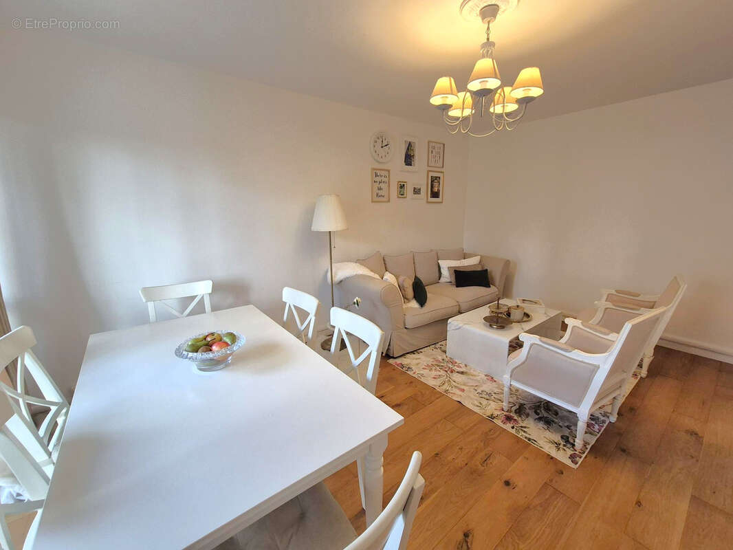 Appartement à VELIZY-VILLACOUBLAY