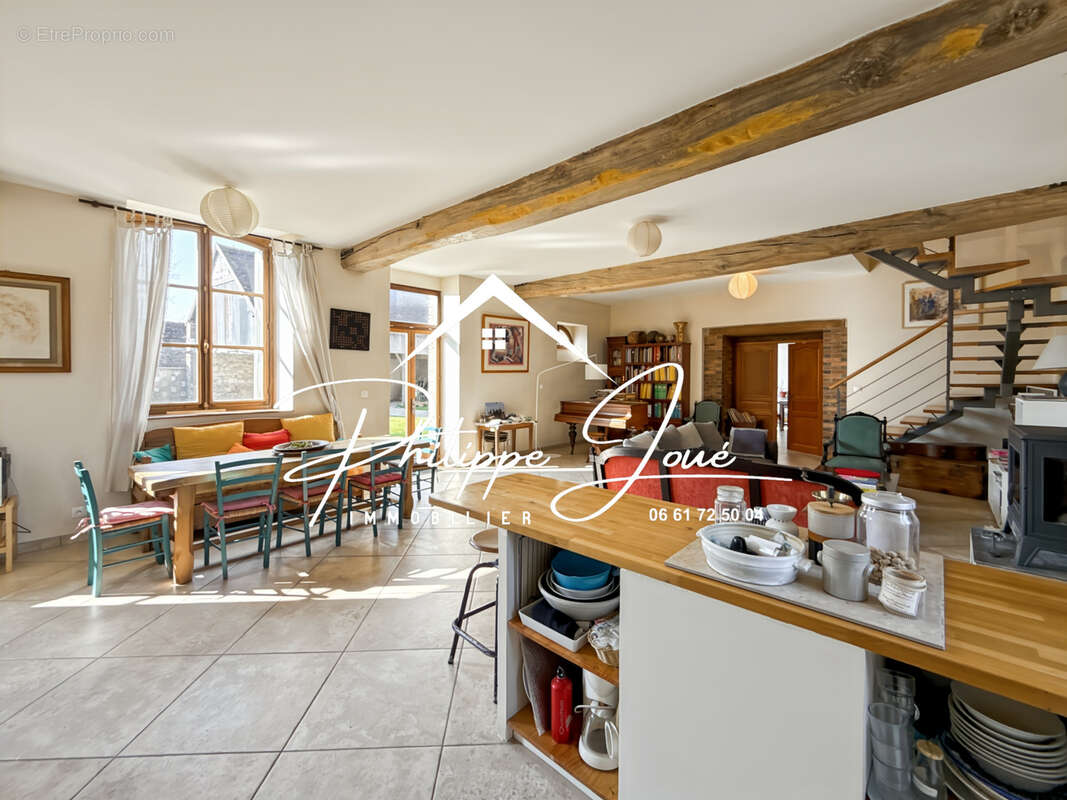 Maison à PAILLY