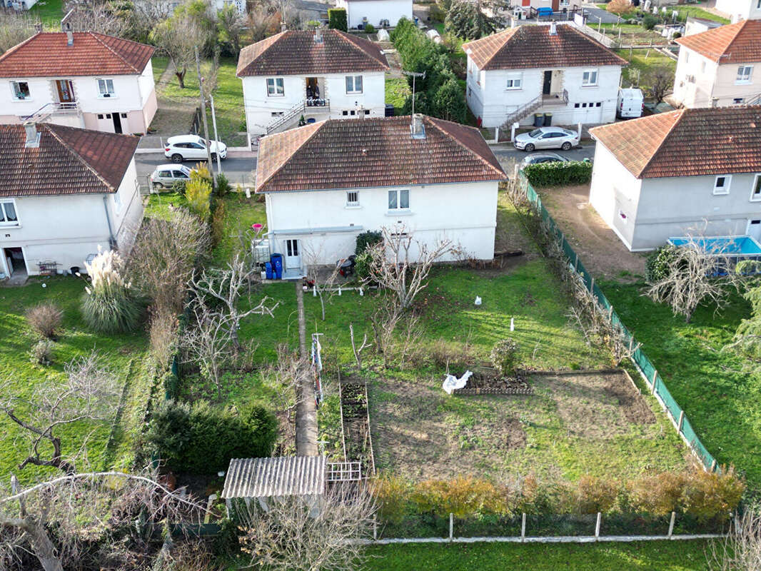 Maison à SAINT-POURCAIN-SUR-SIOULE