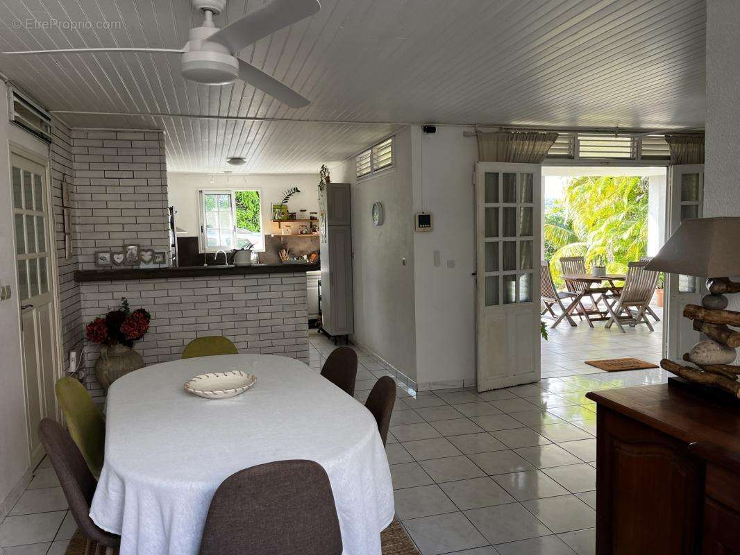 Maison T8 - 2 T4 indépendants - Le Lamentin (97232) - photo 37