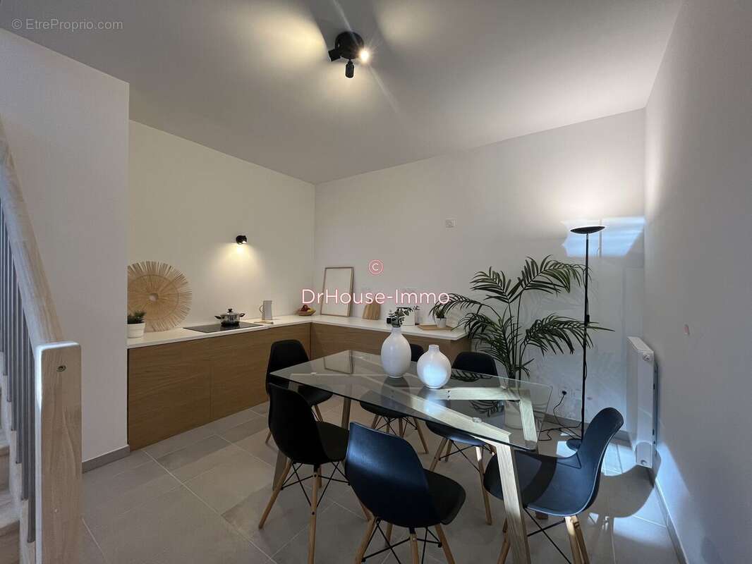 Appartement à MARSEILLE-10E