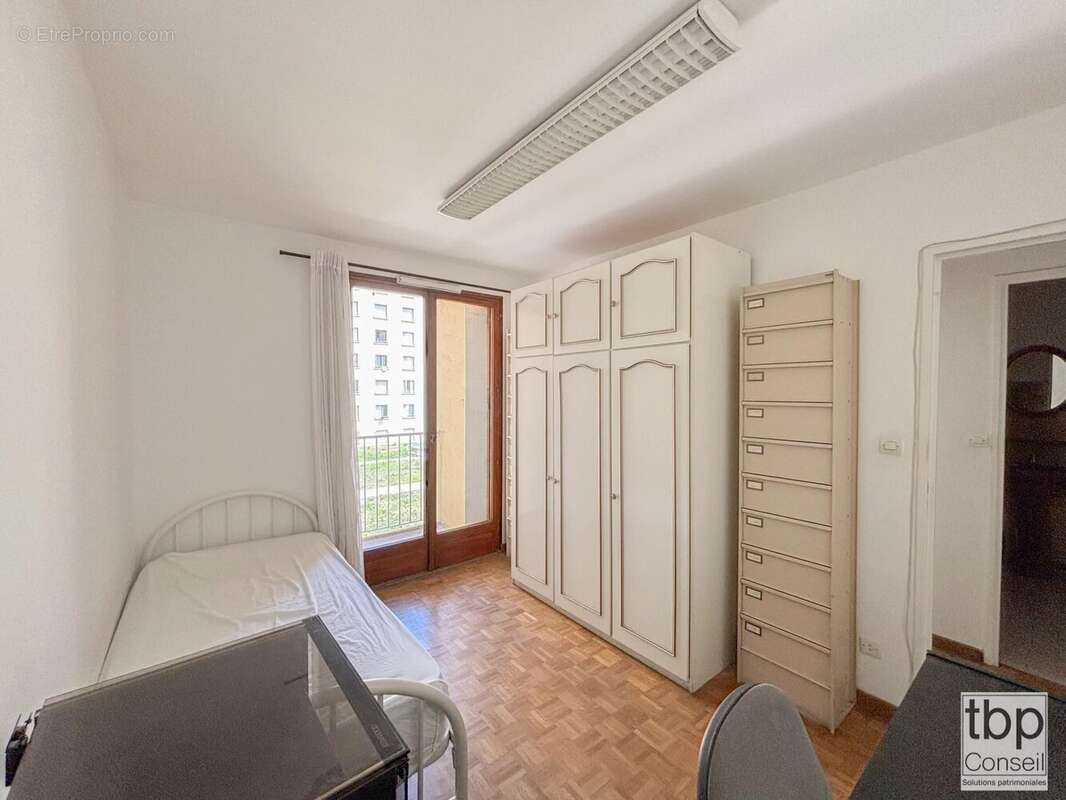 Appartement à MARSEILLE-3E