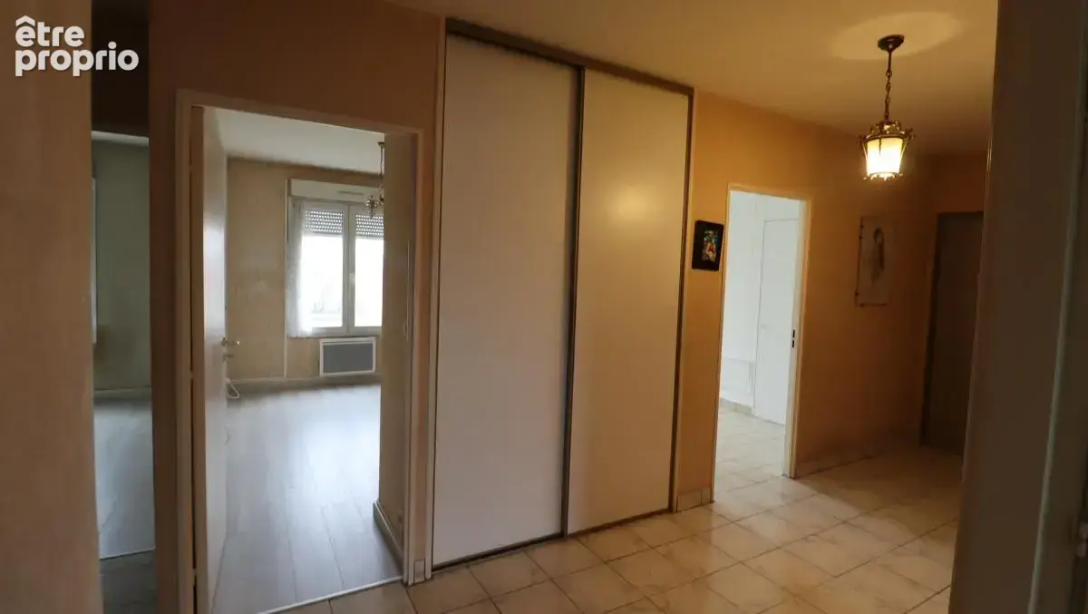 Appartement 89 m² à Reims  - photo 6