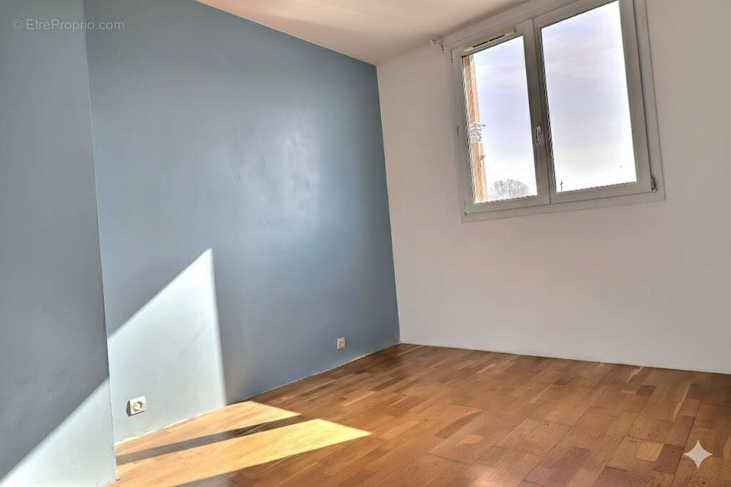 Appartement à COLOMBES