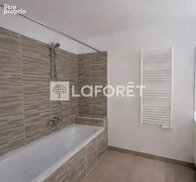 Appartement Noisy Le Sec 3 pièce(s) 55 m2 - photo 4