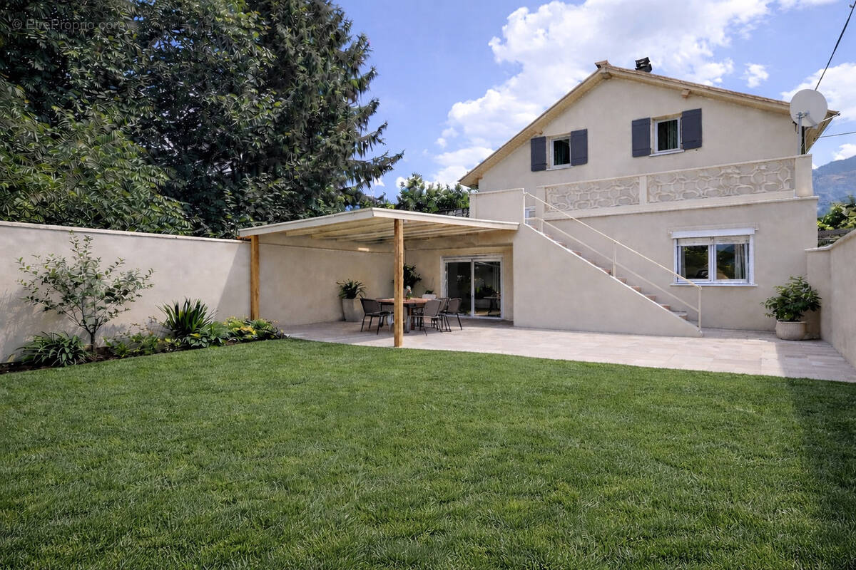 Maison à PONTCHARRA