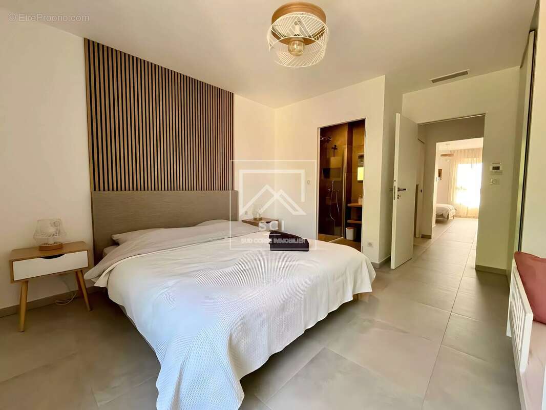 Appartement à LECCI