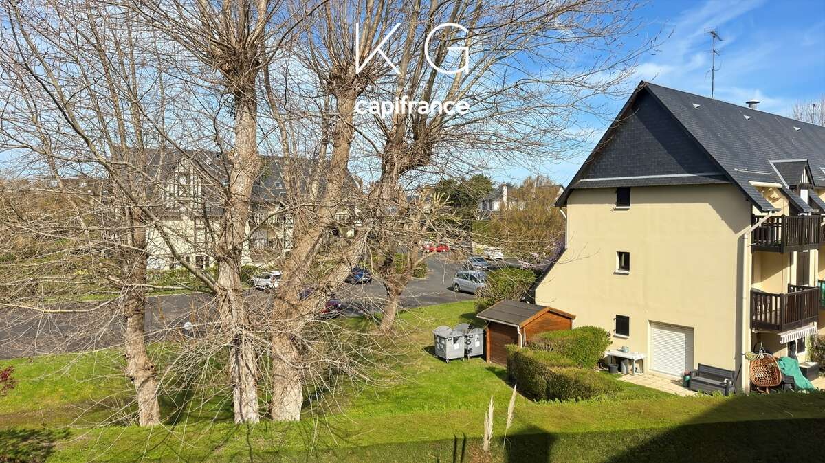 EXCLUSIVITE, à Tourgeville proche plage bel appartement en duplex 48 m2 à vendre 2 chambres, balcon et parking - photo 6