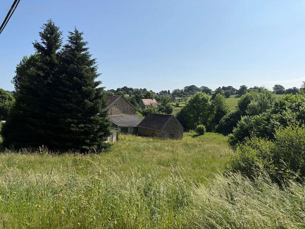 Maison à SAINT-MICHEL-DE-VEISSE