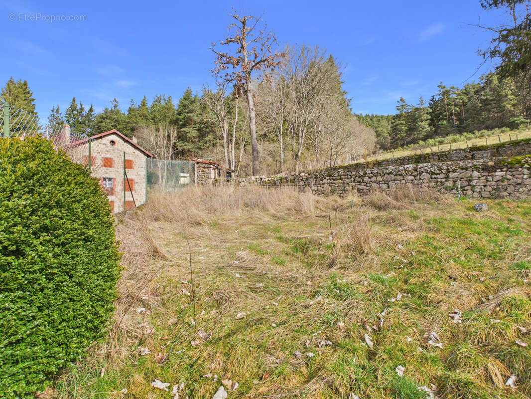 Maison à CRAPONNE-SUR-ARZON