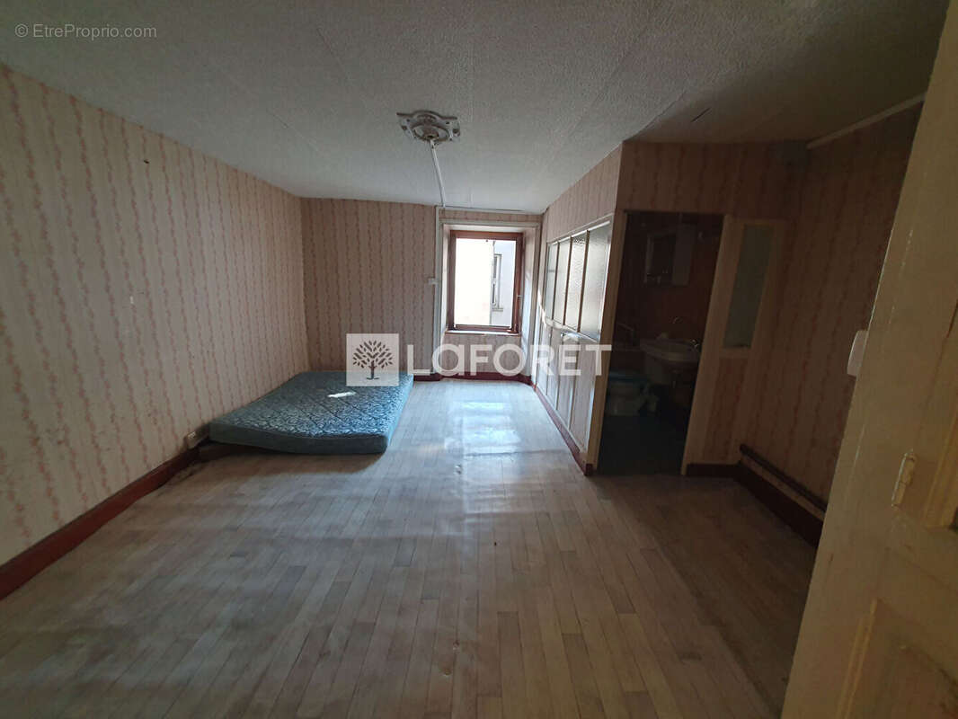 Maison à SAINT-FLOUR