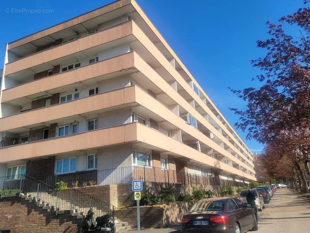 Appartement à VILLIERS-LE-BEL