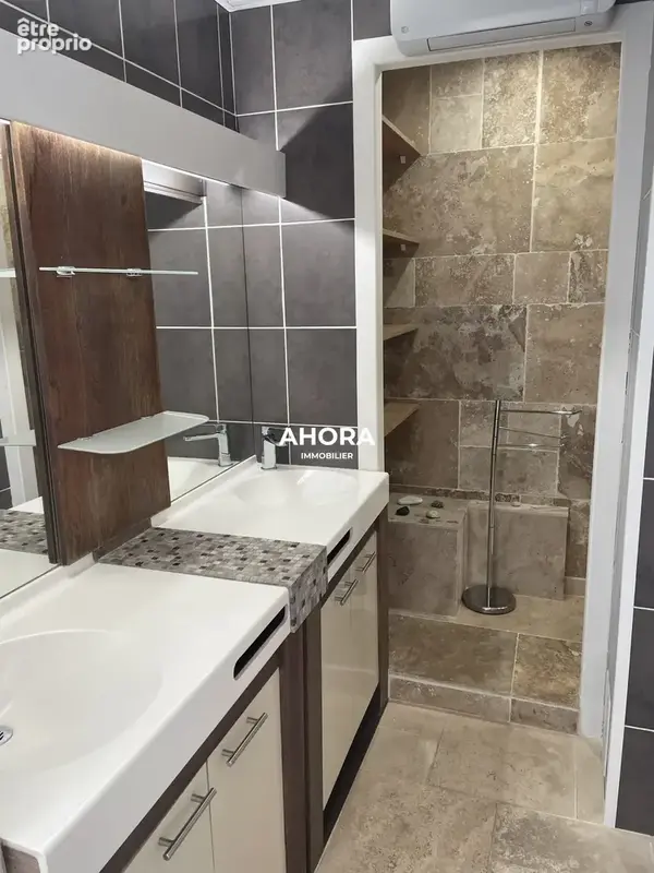 Appartement 63 m² à Marseille-9e  - photo 6