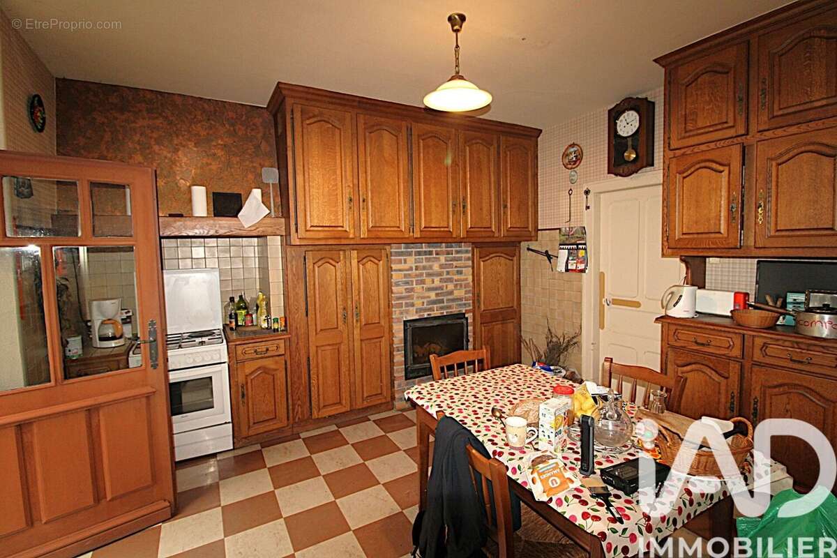 Photo 6 - Maison à CHATELUS-LE-MARCHEIX