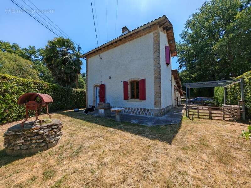 Authentique maison de garde-barrière – EAUZE - photo 11