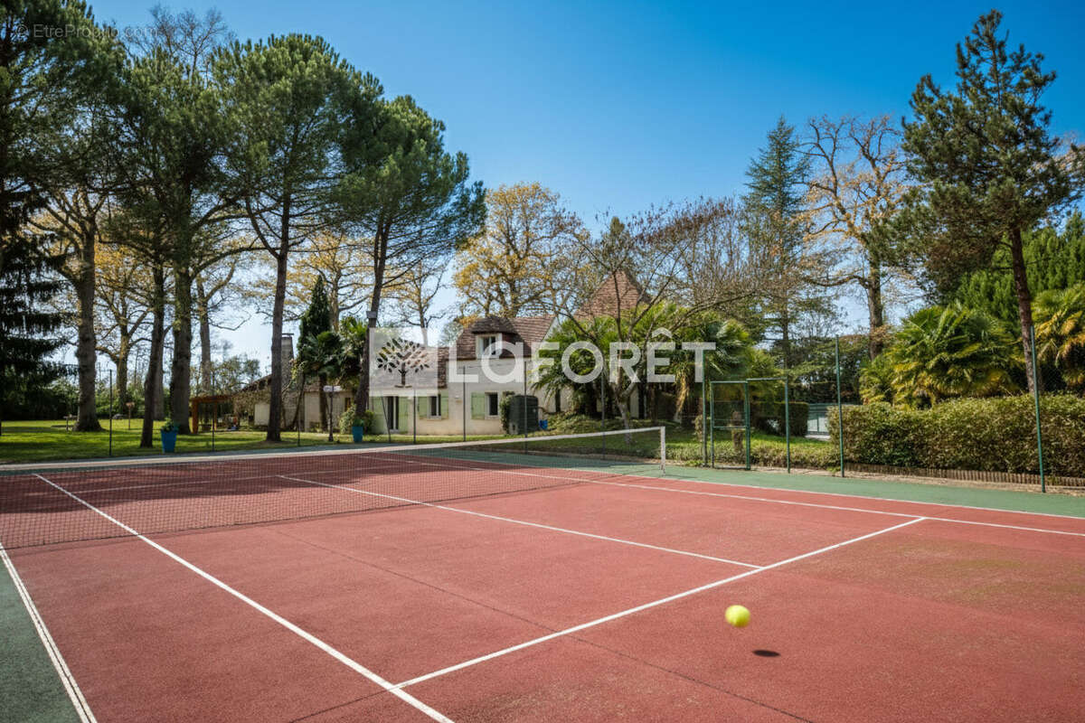 Maison à PONTAULT-COMBAULT