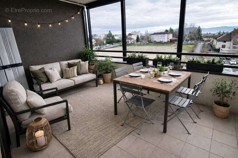 Appartement à SAINT-GENIS-POUILLY