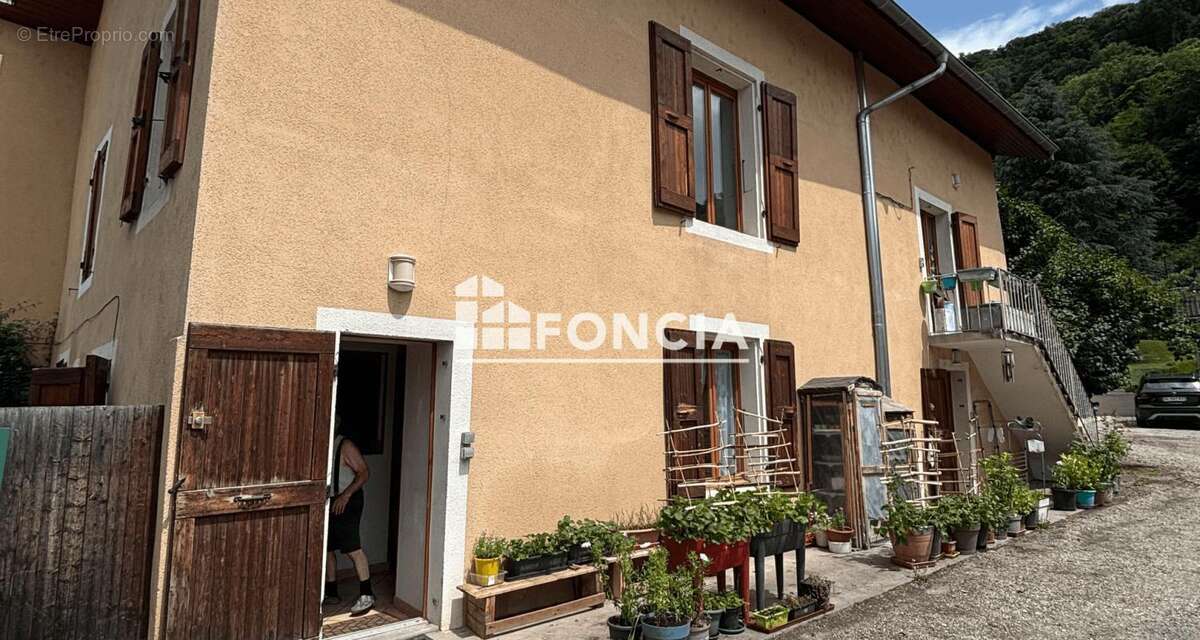 Appartement à VILLARD-BONNOT