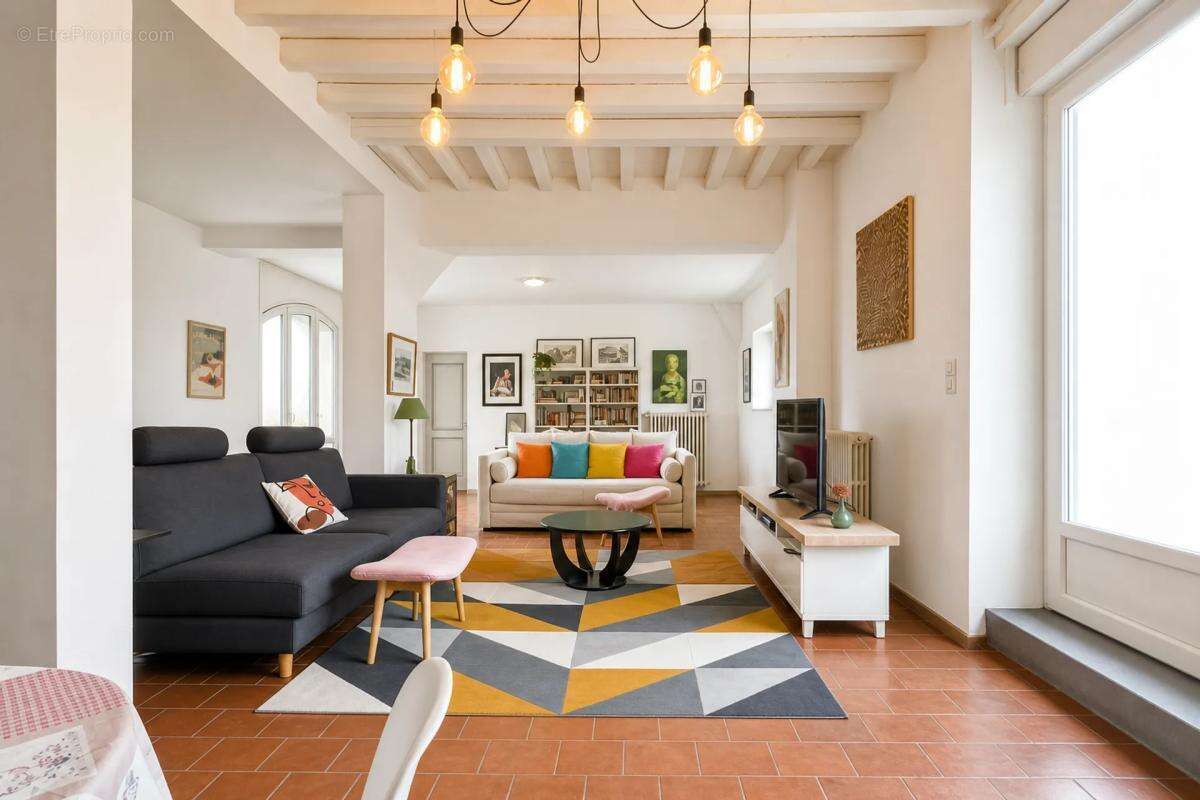 Maison rénovée 230 m² à Fyé - photo 2