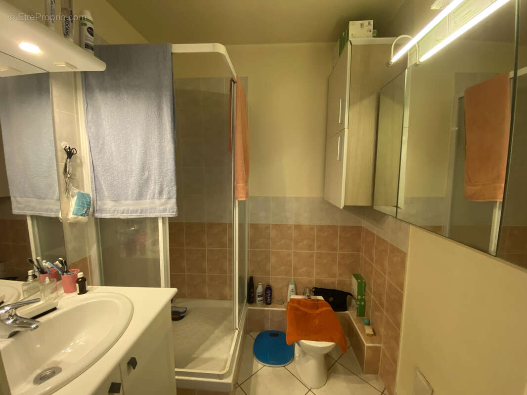 Appartement à SAINT-ETIENNE