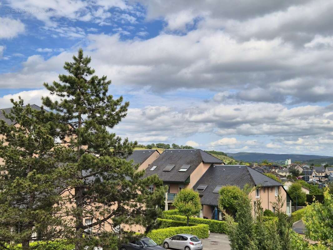 Appartement à ONET-LE-CHATEAU
