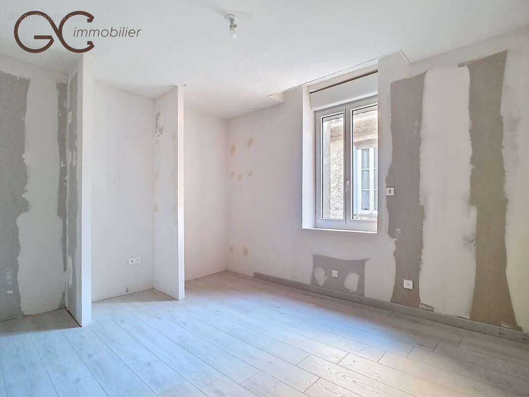 Maison à CESSENON-SUR-ORB