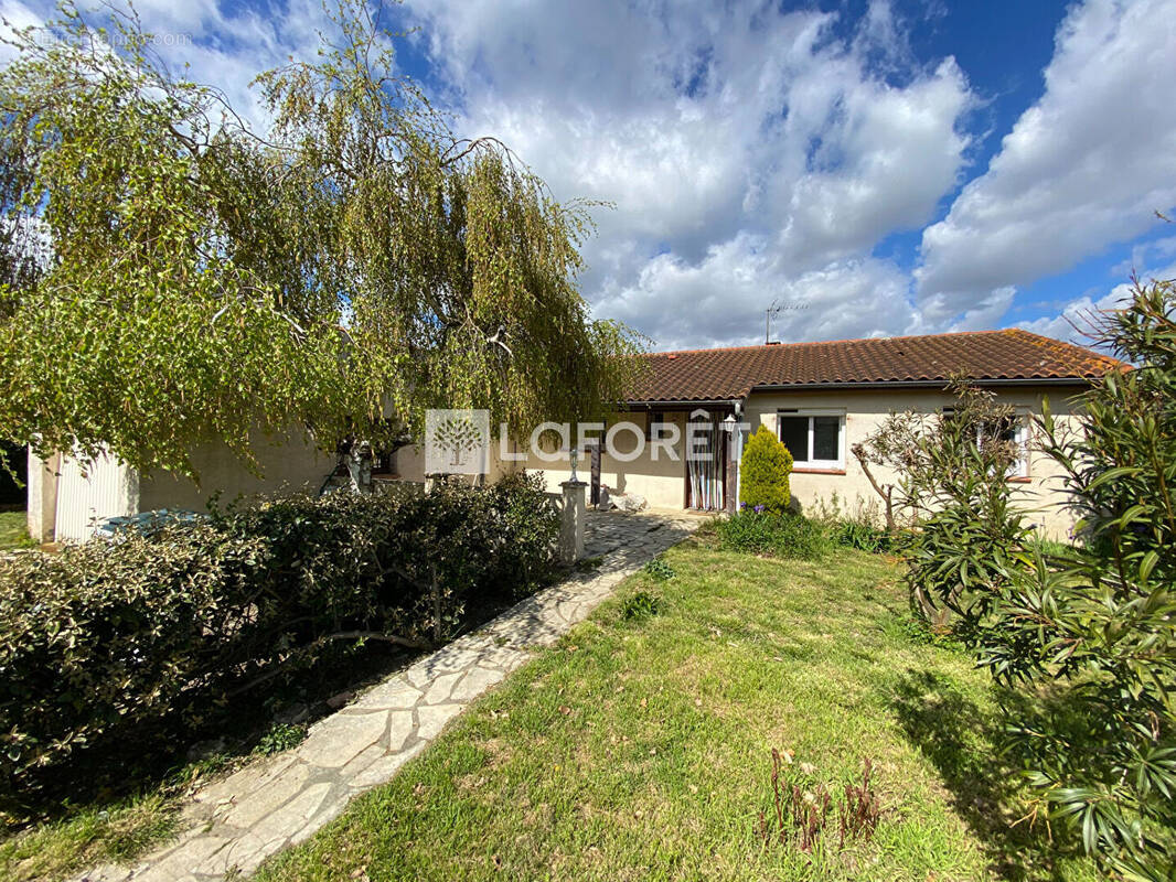 Maison à LAGARDELLE-SUR-LEZE